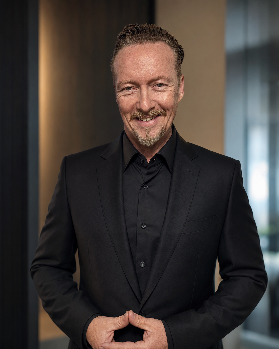 Wolfgang Niefert, OneWulf and N2ONE Solutions C-level consultant portrait